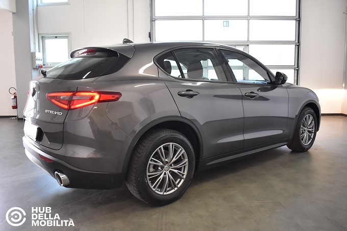 ALFA ROMEO Stelvio 2.2 Turbodiesel 190 CV AT8 RWD Business